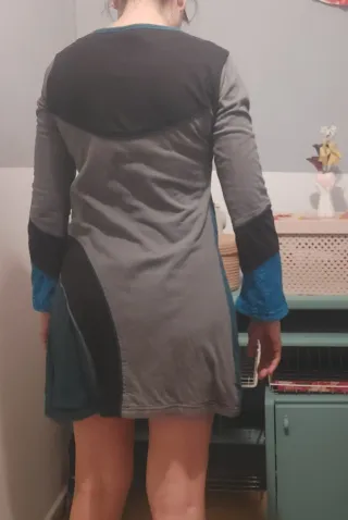 Vestido estampado floral azul y verde