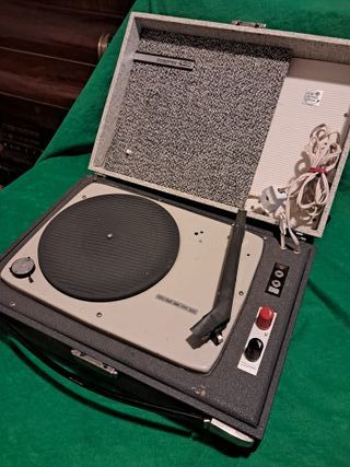 Giradischi portatile Philips Convert 420