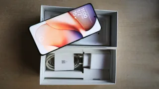 Xiaomi 12 + Cargador Inalambrico