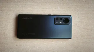 Xiaomi 12 + Cargador Inalambrico