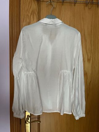 Camisa Zara blanca manga ablusonada Talla XS
