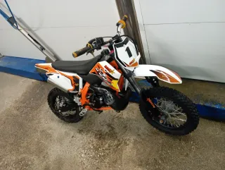 Moto de cross infantil