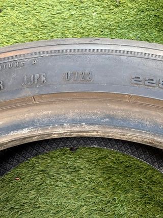 Neumáticos 225/45 R17 en buen estado