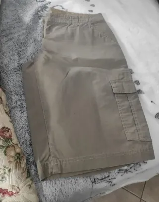 Pantalones cortos cargo caqui