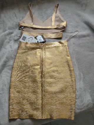 Conjunto Top y Falda Dorados