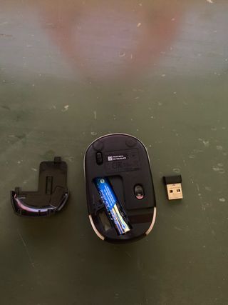 Mini ratón Logitech inalámbrico