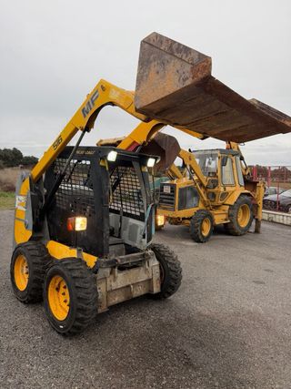 Retroexcavadora MF 516 Mini cargadora jcb case