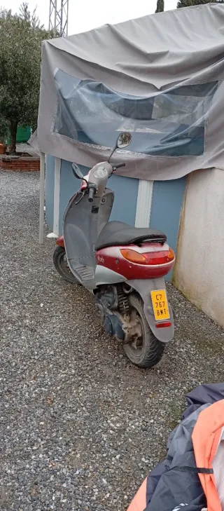 Peugeot 49cc Scooter