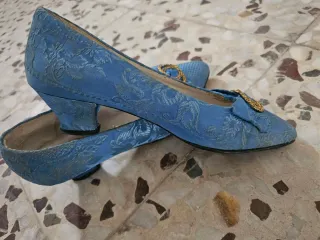 Zapatos de fallera D'Alcon azul y dorado