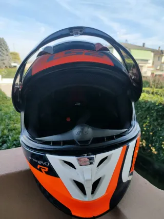Casco moto LS2 in carbonio