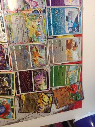 Lotto carte Pokémon Evoluzioni Eevee Umbreon