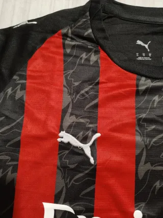 Maglia Milan taglia M o L