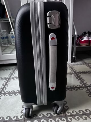 Maleta Lumi Negra y Gris Usada 1 Vez