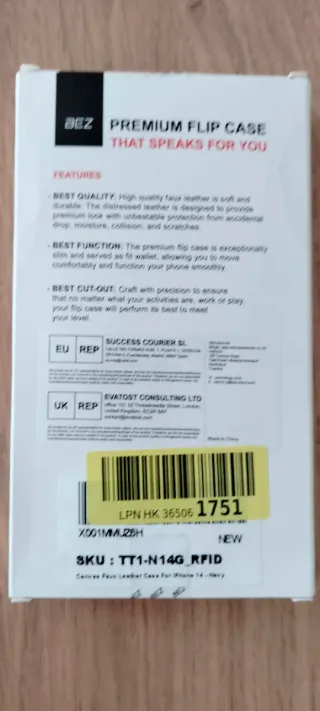 Funda iPhone 14 Piel Sintética Marrón y Azul flip