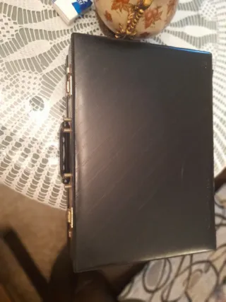 Maletín negro con combinación Nuevo