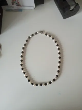 Collar Perlas Blanco y Negro