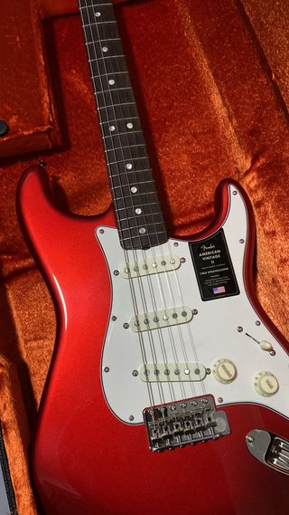 Fender Stratocaster American Vintage II 65 red