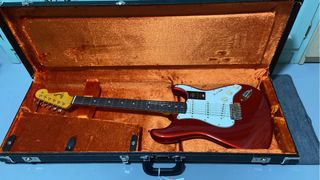 Fender Stratocaster American Vintage II 65 red