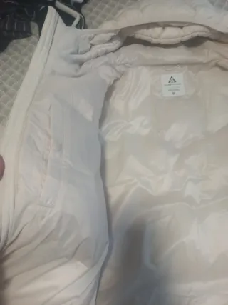 Abrigo acolchado ACG blanco