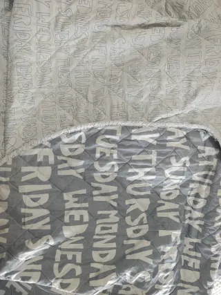 Colcha bouti guateada reversible – Días semana