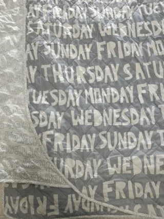 Colcha bouti guateada reversible – Días semana