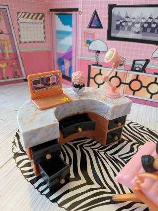 Caja LOL Surprise Muebles Oficina
