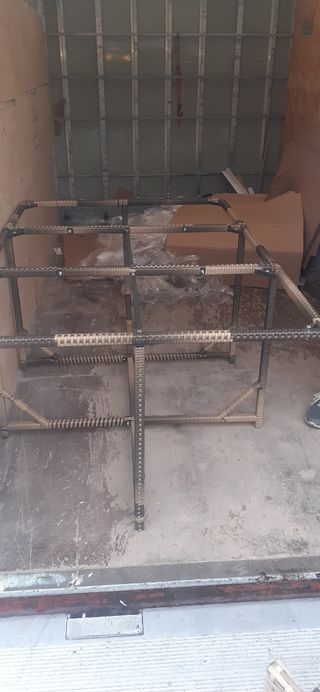 Mesa de jardín ratán marrón y gris