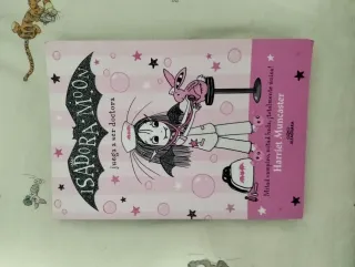 Isadora Moon 13 - Isadora Moon juega a ser doct...