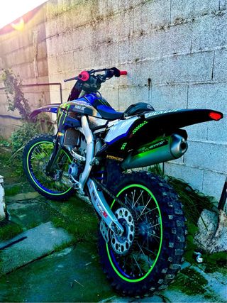 Yamaha YZ450F Motocross