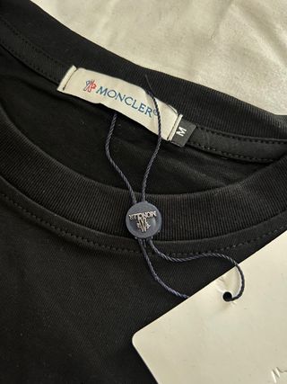 Camiseta Moncler Tiburón Negra Talla M