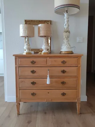 Cómoda antigua madera Luis XVI