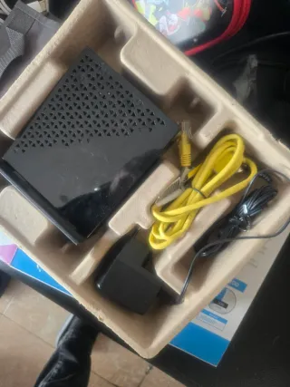 Router WiFi Netgear N300 WNR2000v5