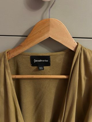Chaqueta Stradivarius ante flecos Talla Única