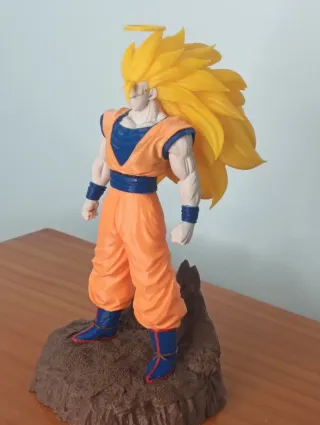 Figura Goku SSJ3
