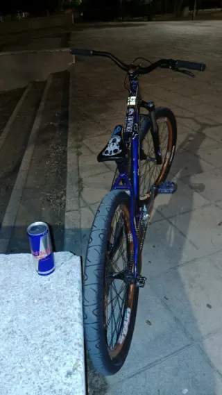 Bicicleta Kona Hoss Dirt Jump Blu