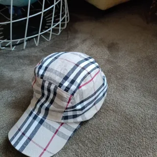 Cappello Burberry Beige Check