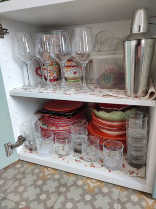 Mueble TV y vitrina a juego