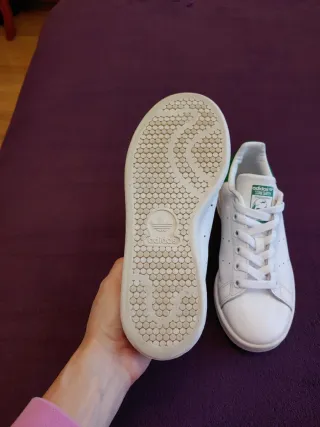 Zapatillas Adidas Stan Smith niño o niña Talla 35.