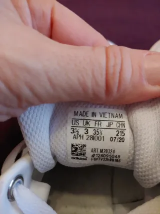 Zapatillas Adidas Stan Smith niño o niña Talla 35.