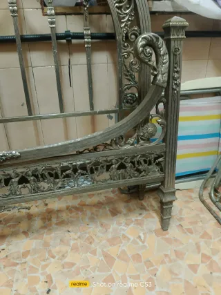 Cabecero antiguo metal dorado/plateado