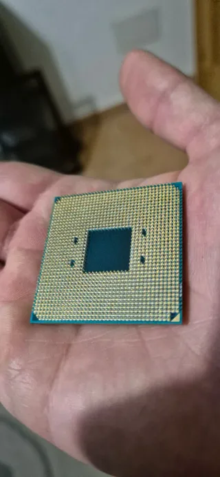 AMD Ryzen 5 2600X + Placa Base Aorus Elite X570