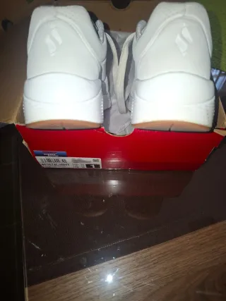 Skechers niña blancas Talla 32