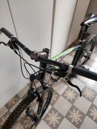 Bicicleta Cannondale SL2 Negro/Verde/Blanco