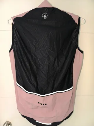 Chaleco cortavientos rosa