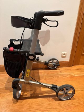 Andador Server con funda impermeable a medida.