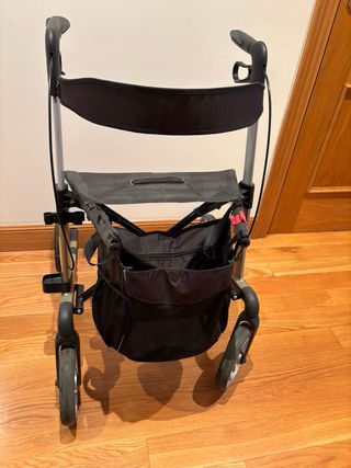 Andador Server con funda impermeable a medida.