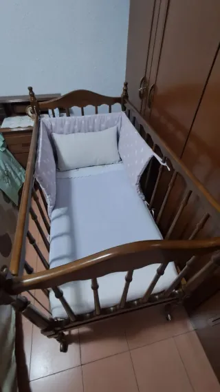 Cuna madera años 80