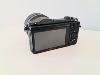 3562 DISPAROS Cámara Sony A5100