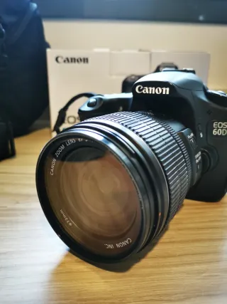 Cámara Canon EOS 60D + Accesorios