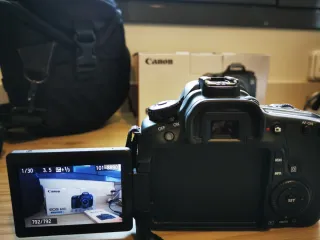 Cámara Canon EOS 60D + Accesorios